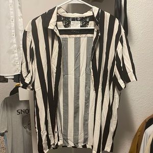 Mens button up shirt